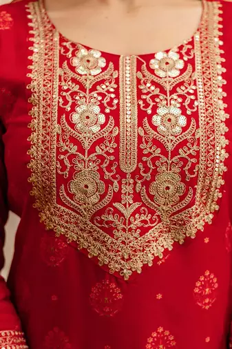 women ethnic motifs embroidered thread work kurta with trousers & dupatta