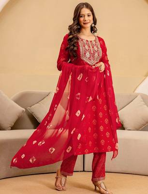 Women Ethnic Motifs Embroidered Thread Work Kurta with Trousers & Dupatta 4