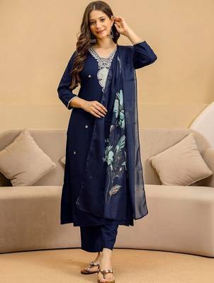 Women Ethnic Motifs Embroidered Kurta with Trousers & Dupatta 1