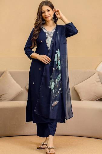 Women Ethnic Motifs Embroidered Kurta with Trousers & Dupatta