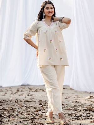 Embroidered Off White Cotton Blend Co Ords for Women 4