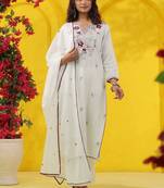 Women Floral Embroidered Regular Sequinned Pure Cotton Kurta with Palazzos & With Dupatta