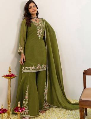 Women Ethnic Motifs Embroidered Regular Thread Work Kurta with Sharara & With Dupatta 1