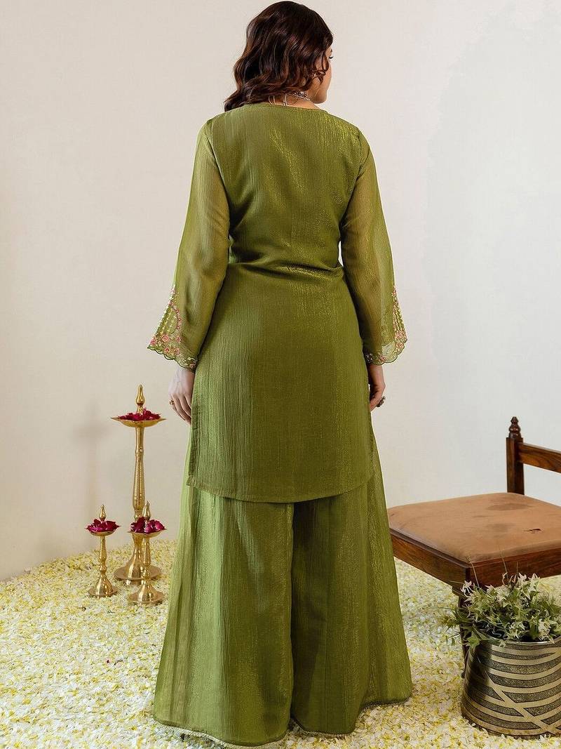 Women Ethnic Motifs Embroidered Regular Thread Work Kurta with Sharara & With Dupatta