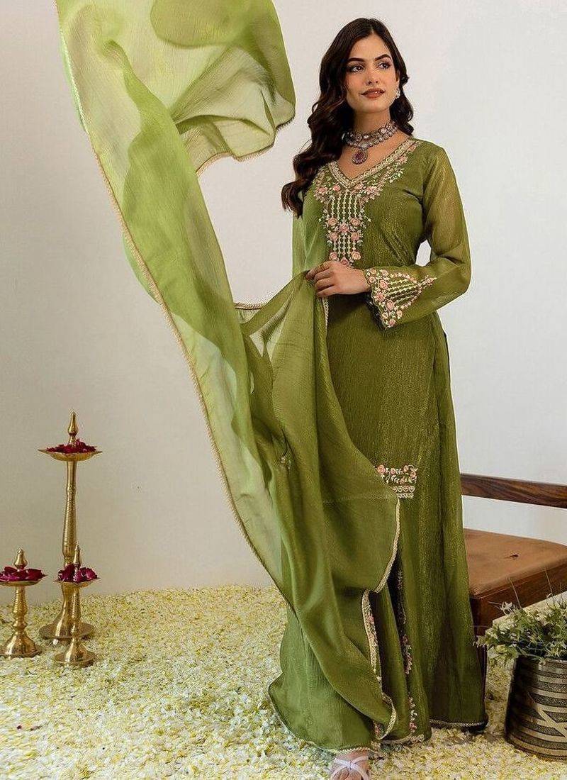 Women Ethnic Motifs Embroidered Regular Thread Work Kurta with Sharara & With Dupatta