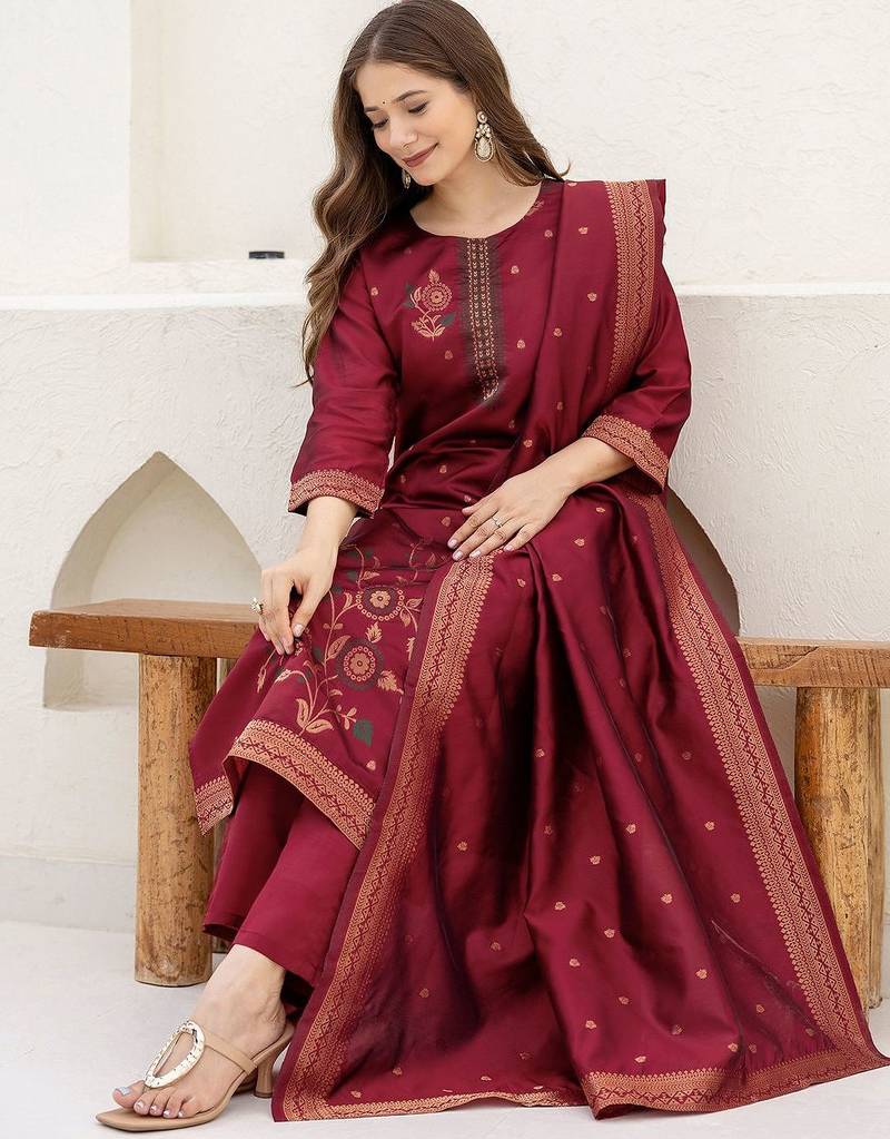 Women Ethnic Motifs Printed Kurta with Trousers & Dupatta