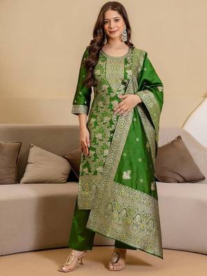 Women Ethnic Motifs Woven Design Regular Zari Kurta with Trousers & Dupatta 6