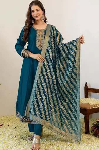 Women Ethnic Motifs Embroidered Tiered Thread Work Kurta with Trousers & With Dupatta