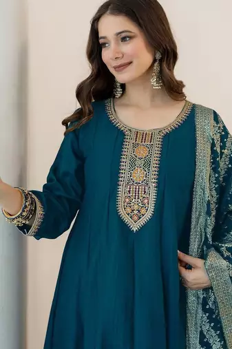 Women Ethnic Motifs Embroidered Tiered Thread Work Kurta with Trousers & With Dupatta