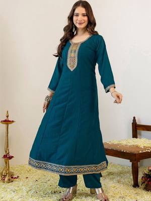 Women Ethnic Motifs Embroidered Tiered Thread Work Kurta with Trousers & With Dupatta 4