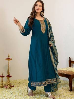 Women Ethnic Motifs Embroidered Tiered Thread Work Kurta with Trousers & With Dupatta 6