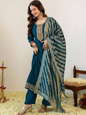 Women Ethnic Motifs Embroidered Tiered Thread Work Kurta with Trousers & With Dupatta 7