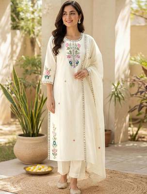 Women Floral Embroidered Regular Thread Work Pure Cotton Kurta with Trousers & With Dupatta 1