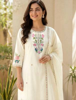 Women Floral Embroidered Regular Thread Work Pure Cotton Kurta with Trousers & With Dupatta 5
