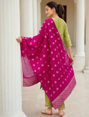 Women Ethnic Motifs Embroidered Kurta with Trouser & Dupatta 4