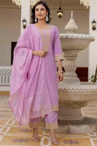 Women Floral Embroidered Kurta with Trousers & Dupatta