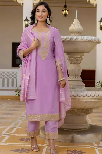 Women Floral Embroidered Kurta with Trousers & Dupatta
