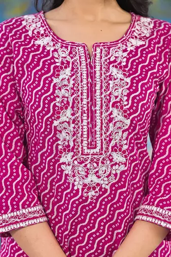 Women Bandhani Printed Regular Sequinned Kurta with Trousers & Dupatta