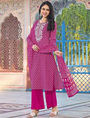 Women Bandhani Printed Regular Sequinned Kurta with Trousers & Dupatta 5