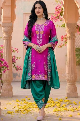 Women Ethnic Motifs Embroidered Regular Thread Work Kurta with Patiala & With Dupatta