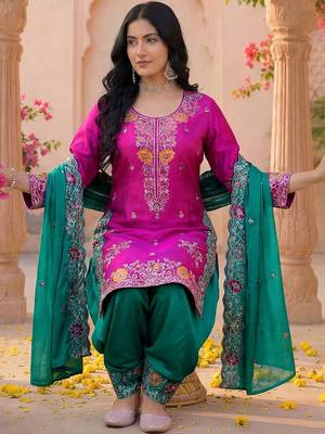Women Ethnic Motifs Embroidered Regular Thread Work Kurta with Patiala & With Dupatta 5