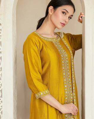 Floral Embroidered Panelled A-Line Kurta With Trousers & Dupatta 2