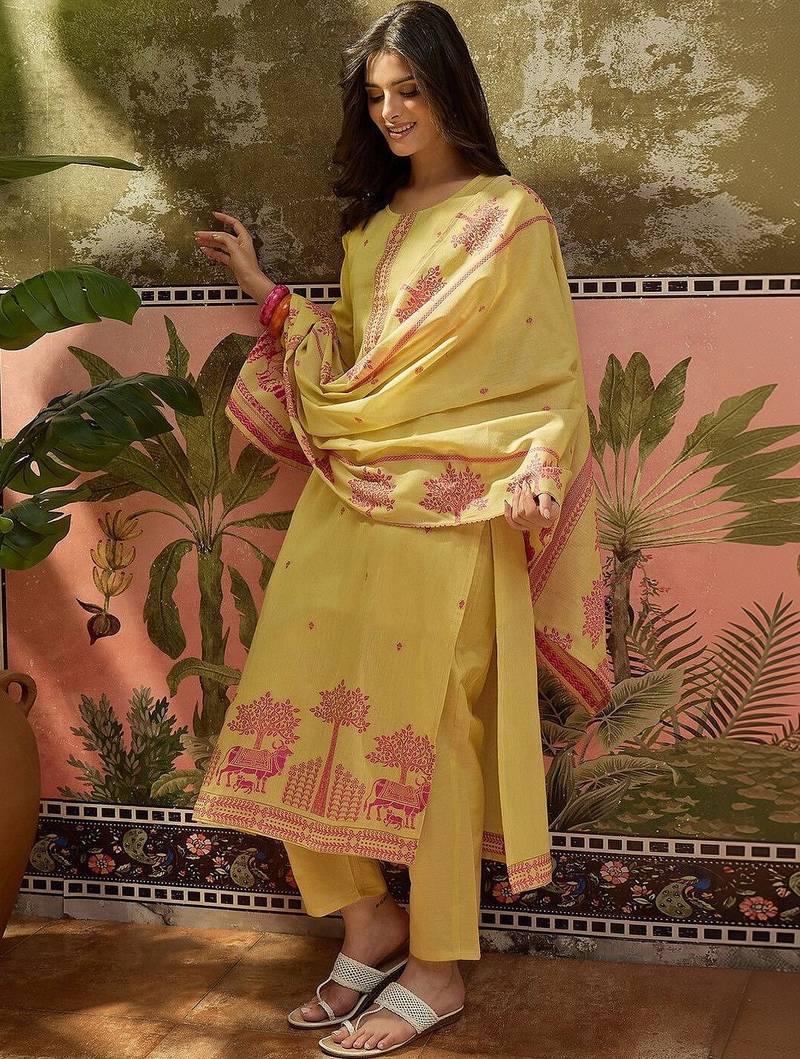 Women Ethnic Motifs Printed Regular Pure Cotton Kurta with Trousers & With Dupatta
