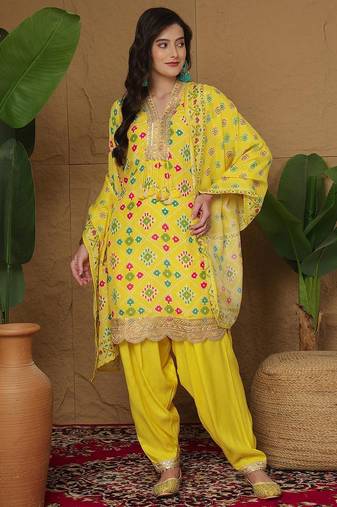 Women Geometric Printed Sequinned Kurta with Patiala & Dupatta