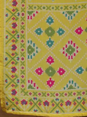 Women Geometric Printed Sequinned Kurta with Patiala & Dupatta 4