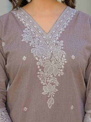 Women Ethnic Motifs Embroidered Regular Thread Work Kurta with Trousers & With Dupatta 4
