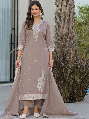 Women Ethnic Motifs Embroidered Regular Thread Work Kurta with Trousers & With Dupatta 6
