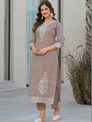 Women Ethnic Motifs Embroidered Regular Thread Work Kurta with Trousers & With Dupatta 7