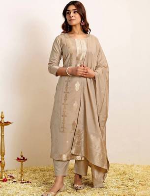 Women Regular Kurta with Trousers & With Dupatta 1