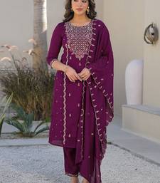 Women Ethnic Motifs Embroidered Regular Thread Work Kurta with Trousers & With Dupatta