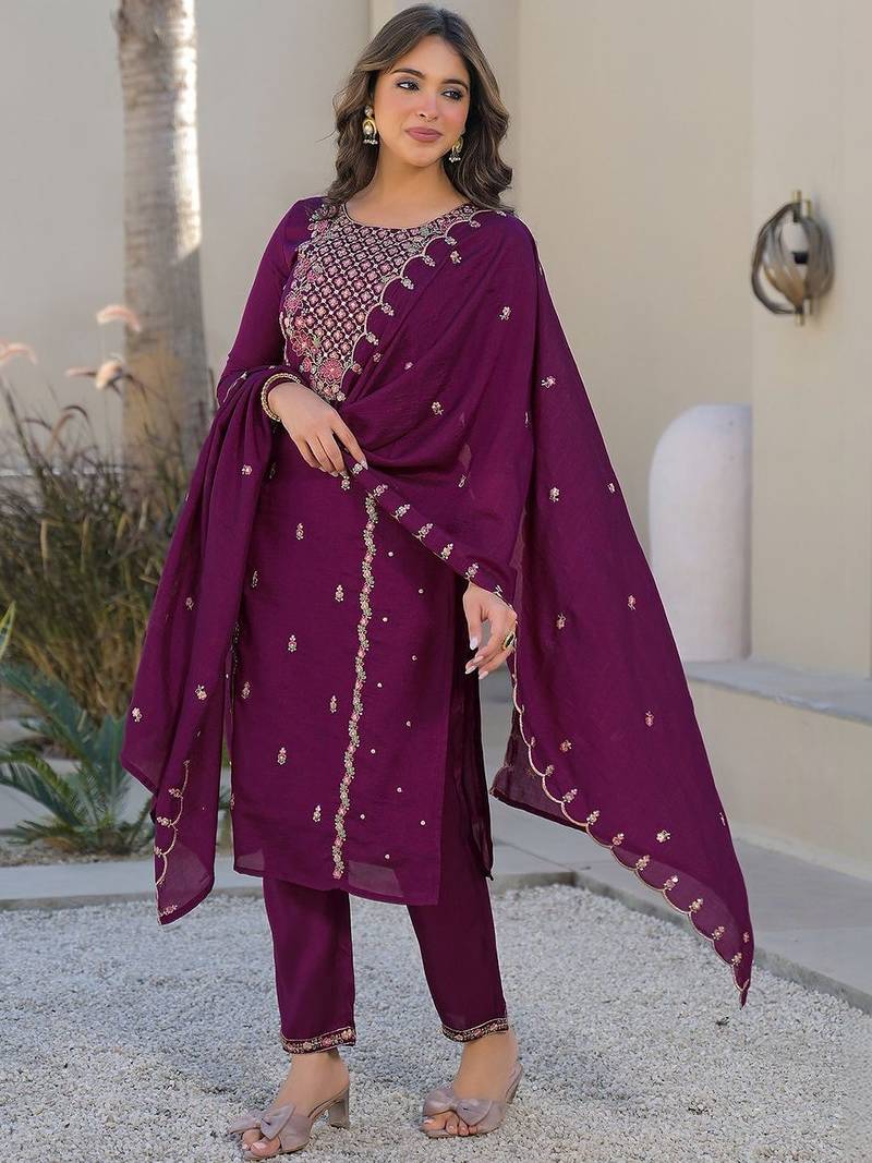 Women Ethnic Motifs Embroidered Regular Thread Work Kurta with Trousers & With Dupatta