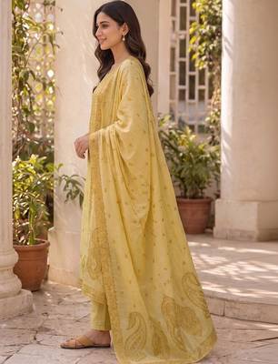 Women Ethnic Motifs Embroidered Regular Thread Work Pure Cotton Kurta with Trousers & With Dupatta 3