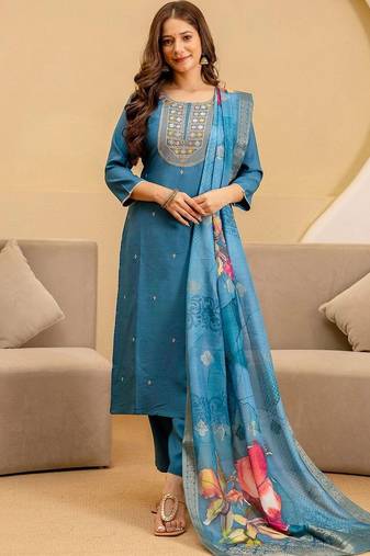 Women Ethnic Motifs Embroidered Regular Thread Work Kurta with Trousers & With Dupatta
