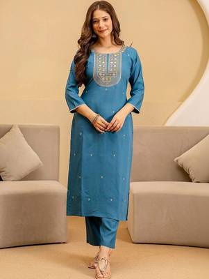Women Ethnic Motifs Embroidered Regular Thread Work Kurta with Trousers & With Dupatta 4