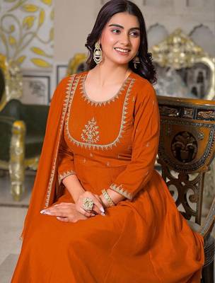 Women Ethnic Motifs Embroidered Empire Thread Work Kurta with Trousers & With Dupatta 2