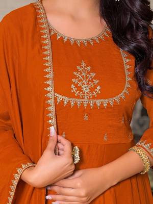 Women Ethnic Motifs Embroidered Empire Thread Work Kurta with Trousers & With Dupatta 4