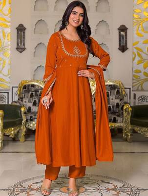 Women Ethnic Motifs Embroidered Empire Thread Work Kurta with Trousers & With Dupatta 6