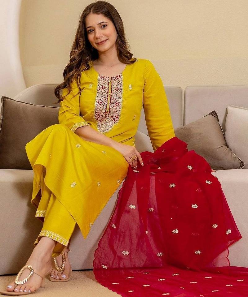 Women Ethnic Embroidered Regular Sequinned Kurta with Trousers & With Dupatta