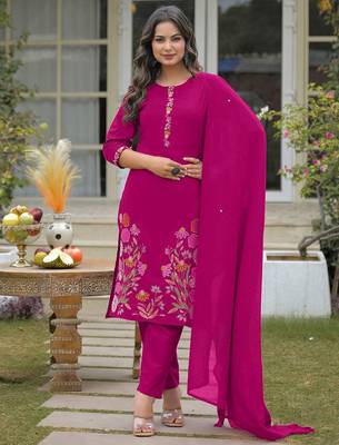 Women Floral Embroidered Regular Thread Work Kurta with Trousers & With Dupatta 7