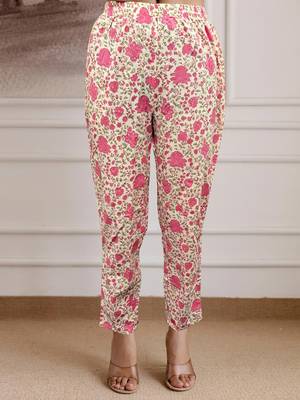 Women Floral Printed V-Neck Kurta with Trousers & Dupatta 5