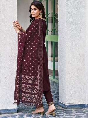 Women Floral Printed Kurta with Trousers & Dupatta 6