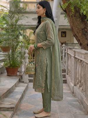 Women Ethnic Motifs Embroidered Regular Kurta with Trousers & With Dupatta 7
