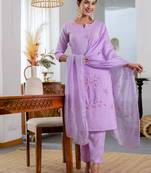 Women Floral Embroidered Kurta with Trousers & Dupatta