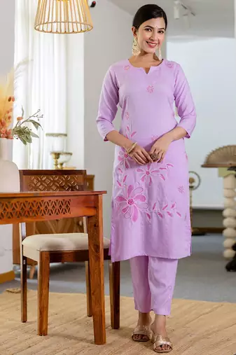 women floral embroidered kurta with trousers & dupatta