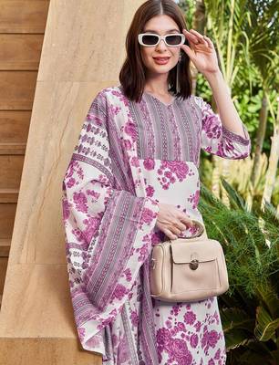 Women Floral Printed Regular Kurta with Trousers & Dupatta 2