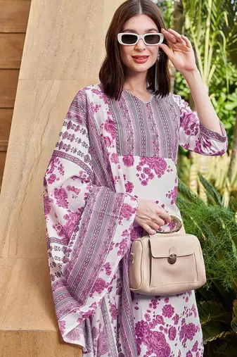 women floral printed regular kurta with trousers & dupatta